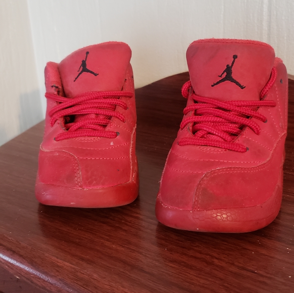 Air Jordan 12 retro gym red Size 8c